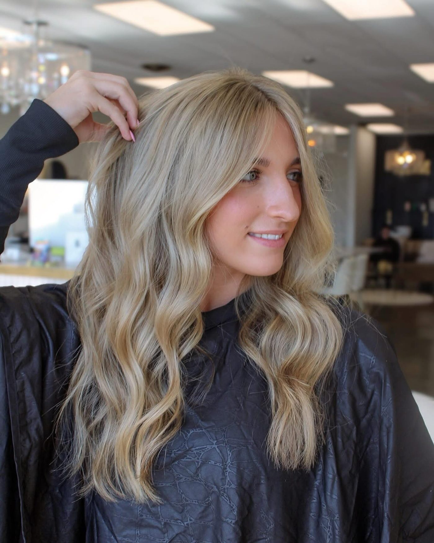Golden blonde waves, front view