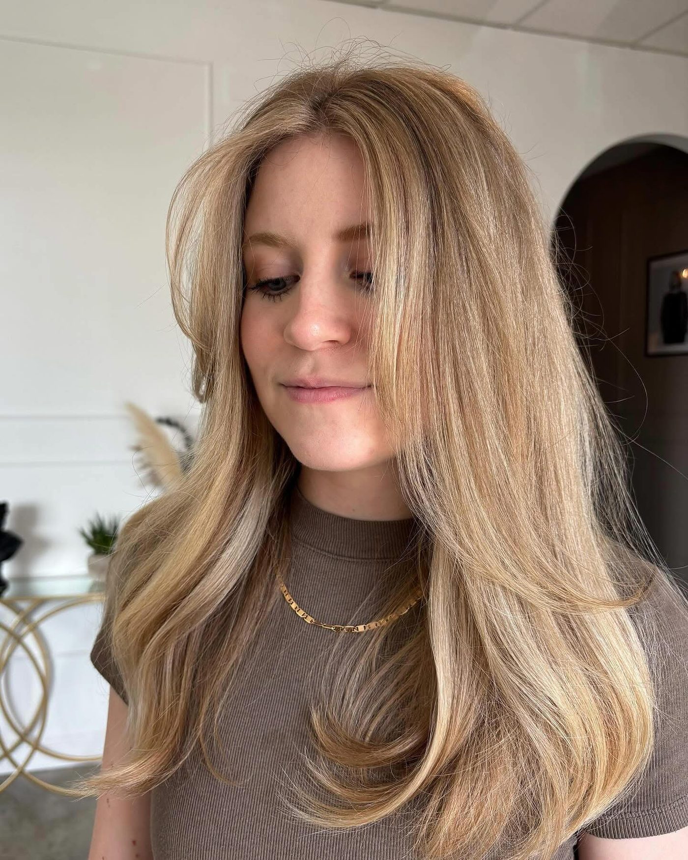 Blonde seventies-style bouncy layers