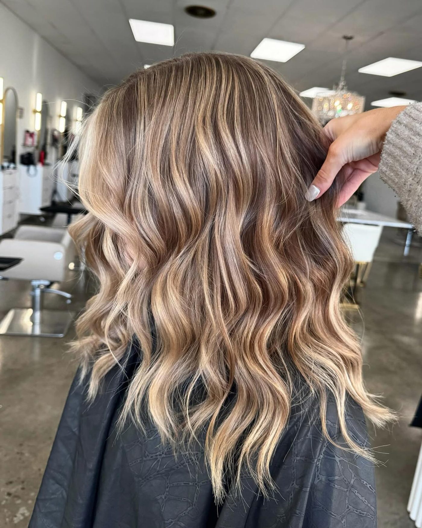 Caramel balayage on brunette lob