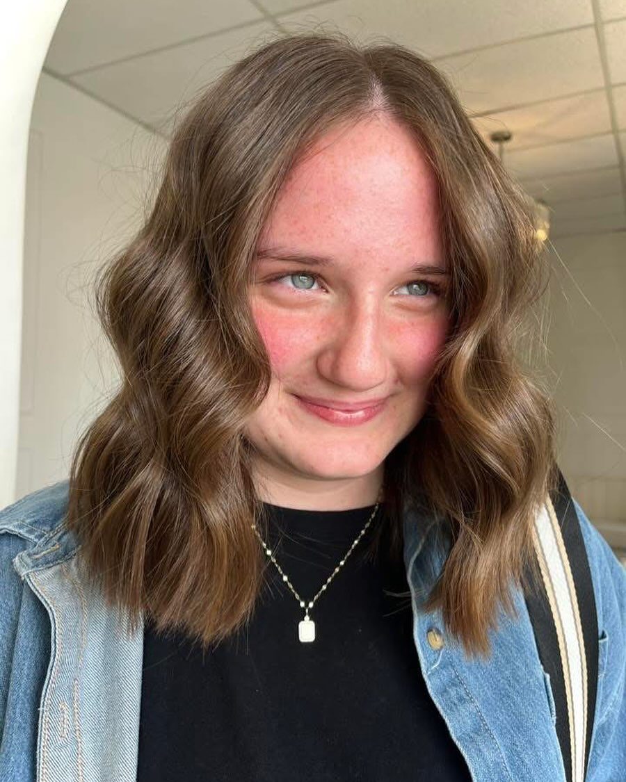 Soft brown wavy lob