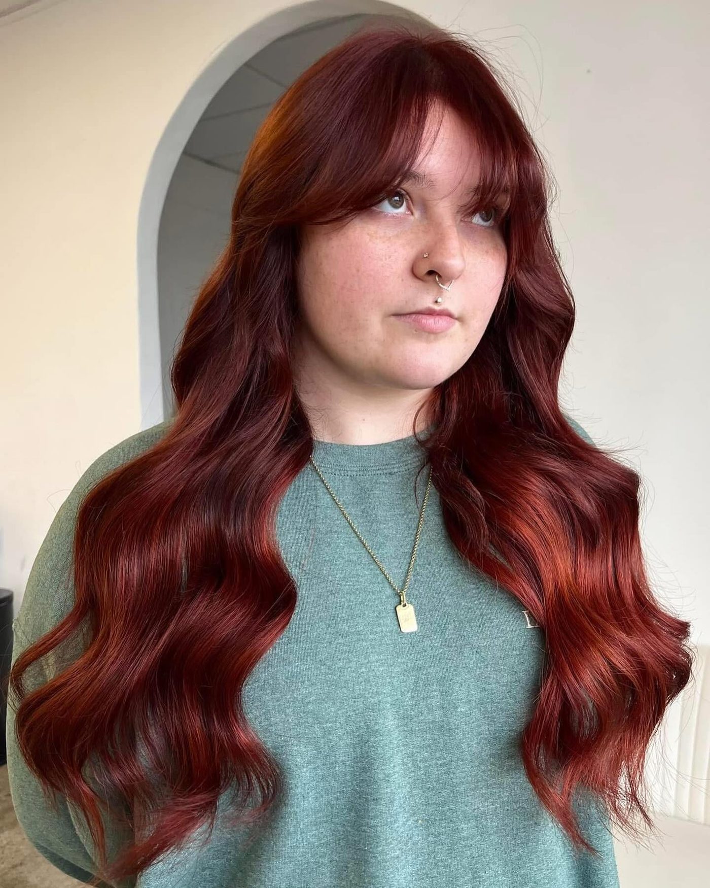 Mahogany red with voluminous waves